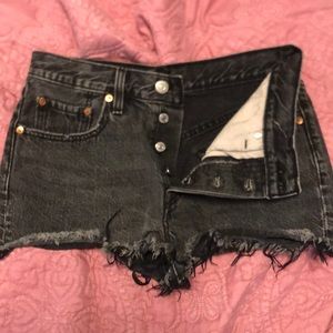 LEVI SHORTS